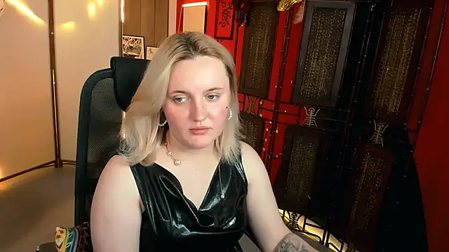 KathyBriggs Chat XXX in diretta