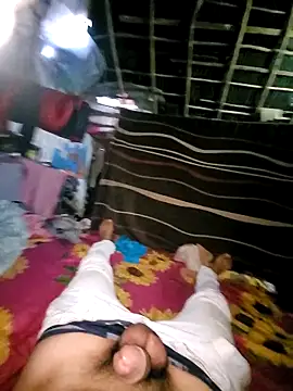 BillowedLeaper Show in webcam