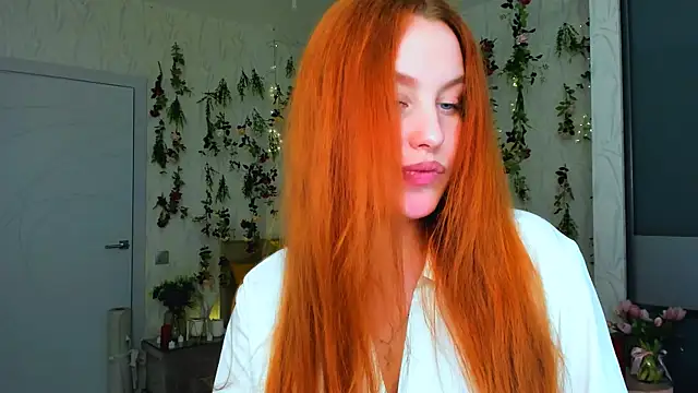AirySilhouette Chat XXX live
