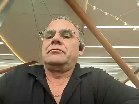 Chat XXX ao vivo de twopeopleinlove