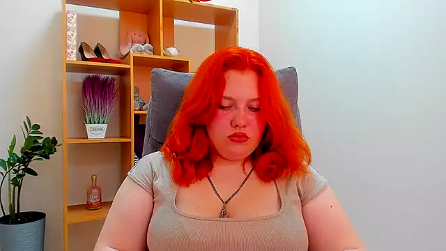 Aillia-Rous Chat XXX in diretta