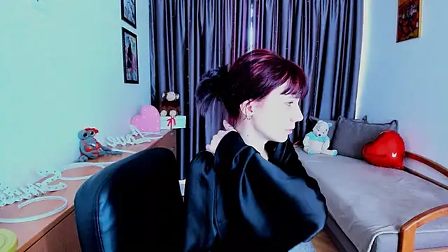 MiniLysii Live XXX-chat