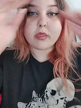 _-FOXYY-_'s Live XXX Chat