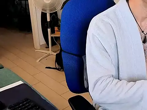 CuriousGeniee Live XXX Chat