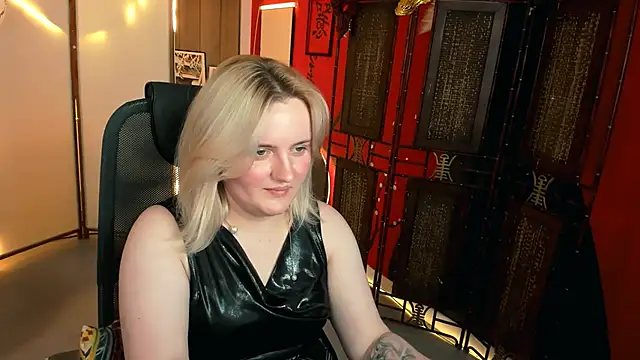 KathyBriggs' Live XXX Chat