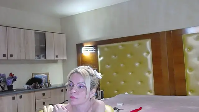 DomCaprisse 라이브 XXX 채팅