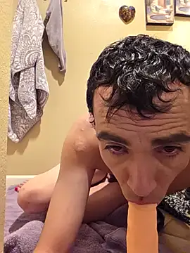 Webkamerová show transgirlhere2serve