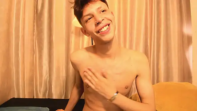 Ethan_qop 在線直播表演