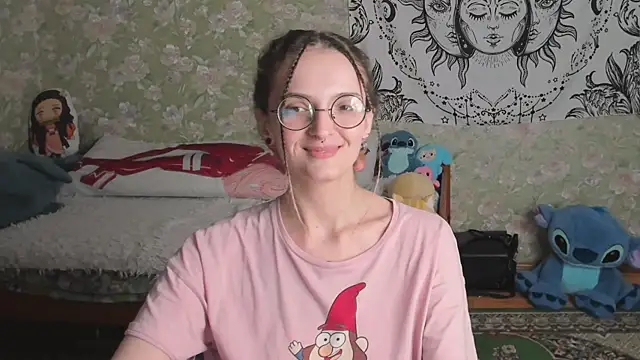 Cutie_Adelia Adlı Modelin Canlı XXX Sohbeti