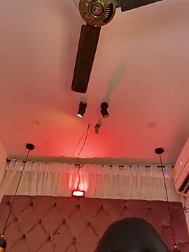Онлайн чат XXX Sussan__