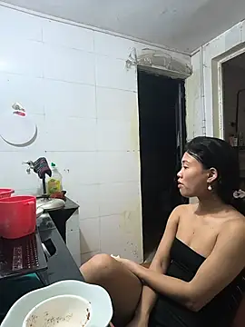 Lynly_k2 Adlı Modelin Web Kamerası Şovu