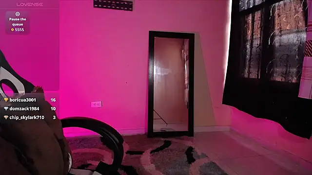 Онлайн чат XXX goddess_valXX