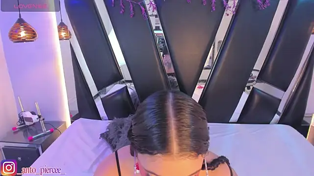 antonelllepiercee Live XXX Chat