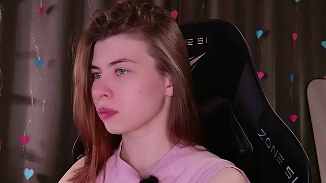 inside_tori Adlı Modelin Canlı XXX Sohbeti