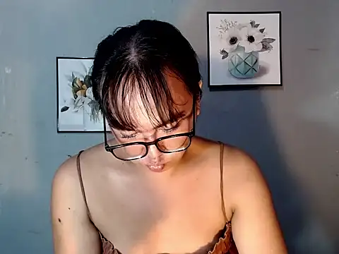 Asianblk_barbiedoll Show Webcam