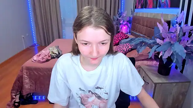 NikaRain's Live XXX Chat