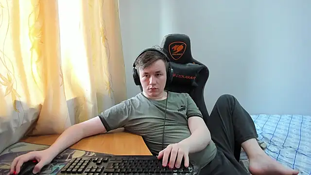 iliaskrislove's Live XXX Chat