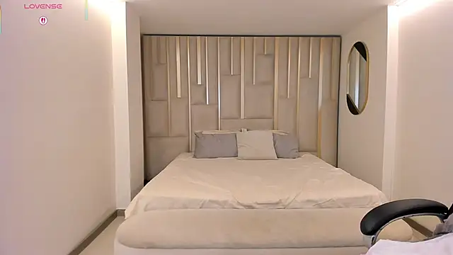 Chat +18 de VeronicaBlue ao vivo