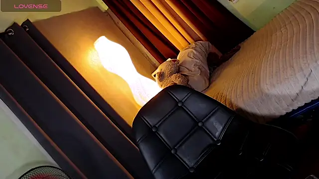 عرض كام Creamycum_celinexx
