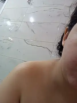 Beerrry Adlı Modelin Canlı XXX Sohbeti