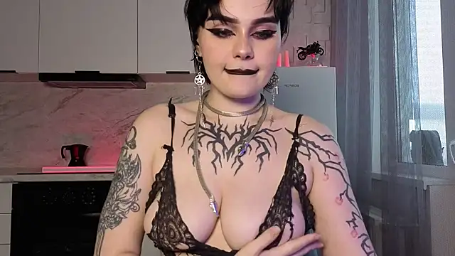 IntrigueYourDay Chat XXX live