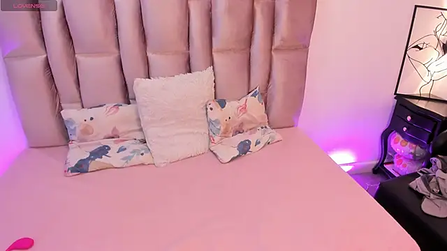 Chatroom XXX en direct de NikyBrookss