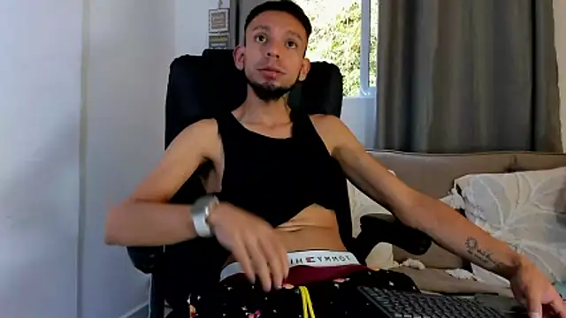 Steban_silv Show in webcam