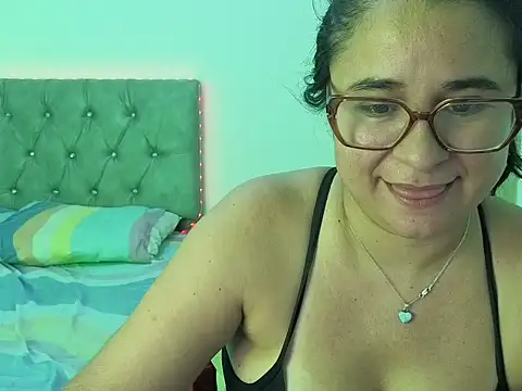 estrellajunior Live XXX-chat