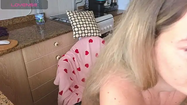 Lunamix Webcam show
