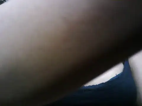 SquirtSellene18's Live XXX Chat