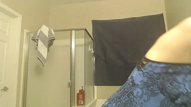 MamaBee88 Live XXX-Chat