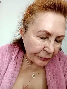 Hottie-Mom Webcam Show
