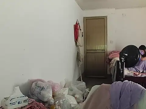 RebelAura Adlı Modelin Canlı XXX Sohbeti
