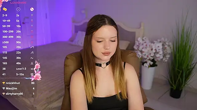 Milana_Moons' Live XXX Chat