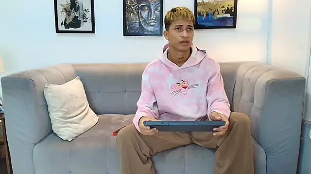 Chatroom XXX en direct de GOLD_BOYS