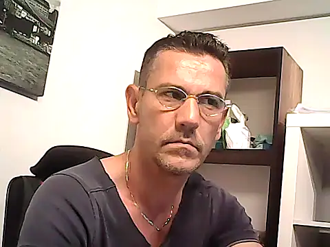 mastercharisma35 Adlı Modelin Web Kamerası Şovu