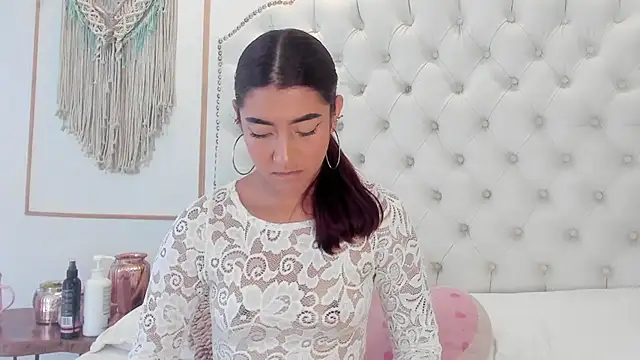 Sara_funyn Live XXX chat
