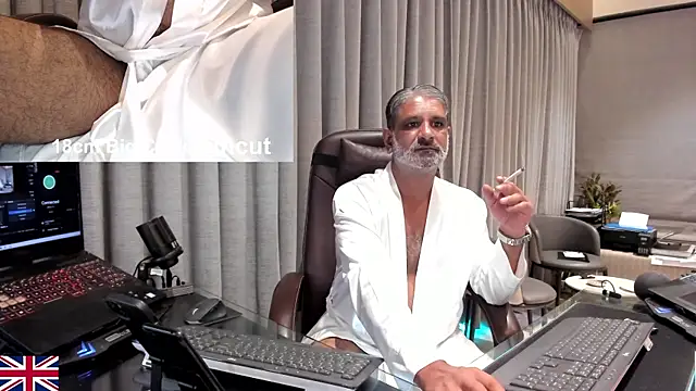 Chat +18 de OnlineBossUK ao vivo