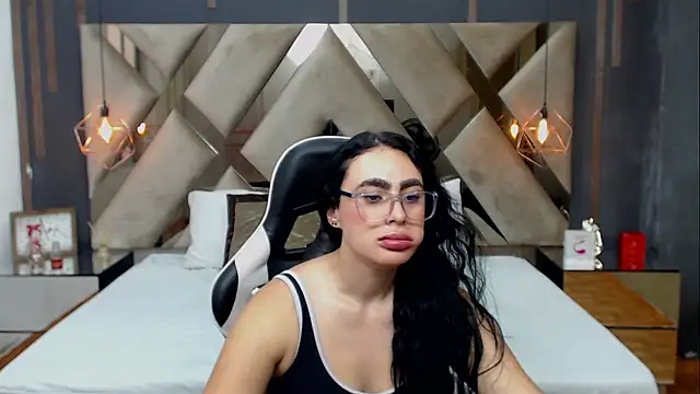 MartinaaFit's Live XXX Chat