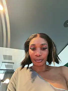 ___Nessa Show in webcam