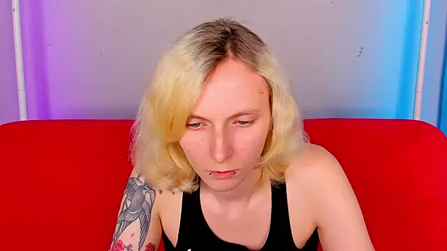 LikiLips' Live XXX Chat