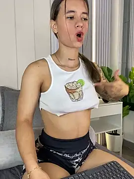 Czat XXX na żywo – JuliaColemann
