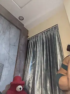 Cute_shikaa's Live XXX Chat