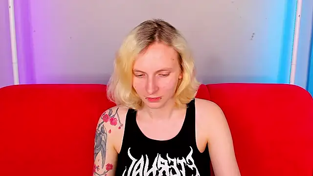 LikiLips' Live XXX Chat