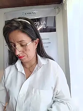 Valentina--1's Live XXX Chat