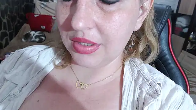 Chat +18 de piticaforever ao vivo
