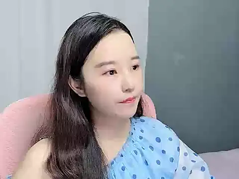 Wenwen8 élő XXX-chatje
