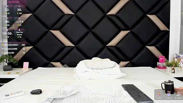MelisaKovacs' Live XXX Chat