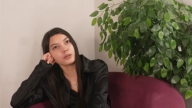 LeisaChinskey's Live XXX Chat