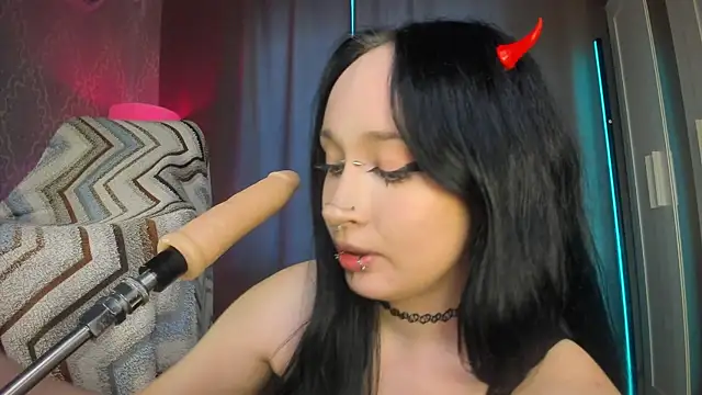Chat XXX en directo de Juicy_Vikki
